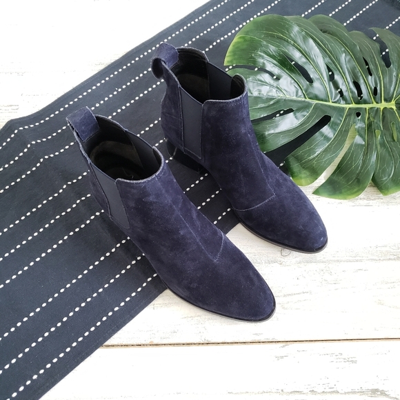 Rag & Bone| Walker Bootie Blue Navy Suede Size 37 - Picture 2 of 9